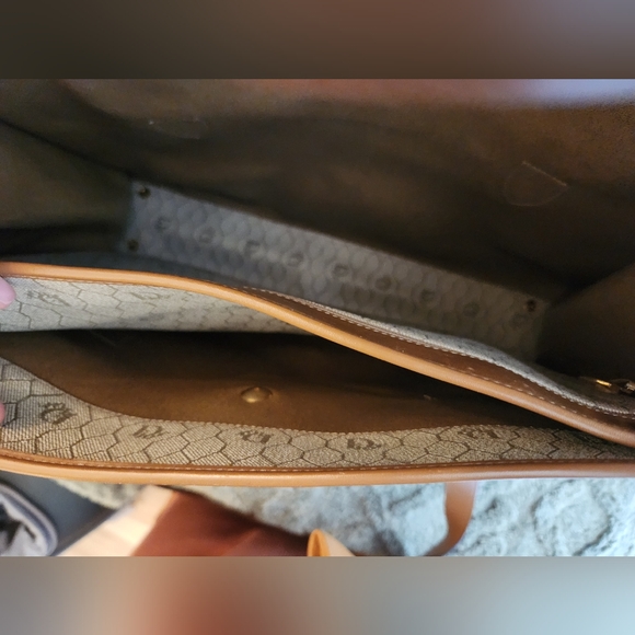 Dior Honeycomb Shoulder Bag - Picture 8 of 16